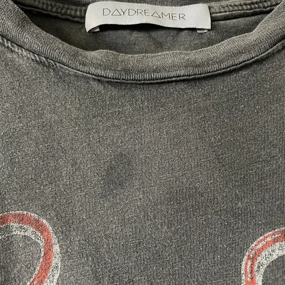 Daydreamer The Beach Boys Surfin’ Safari Graphic Tee Size Small - Picture 4 of 7